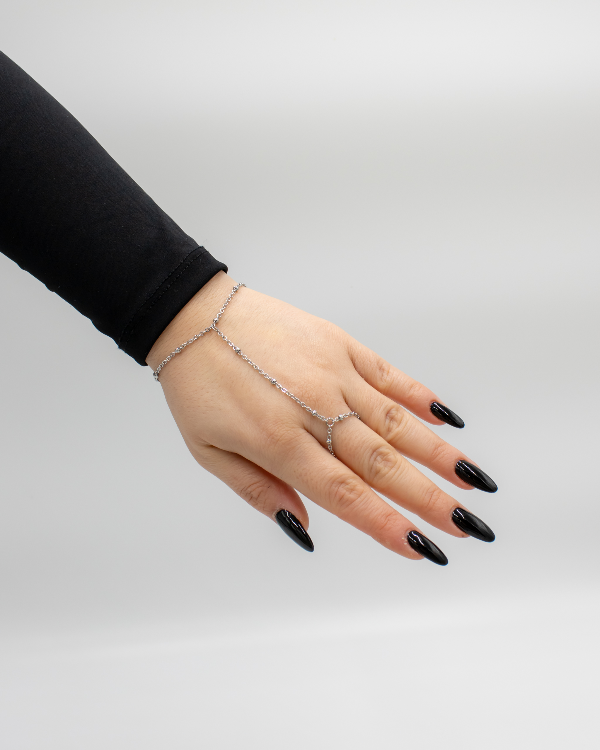 Simply Linked Handchain